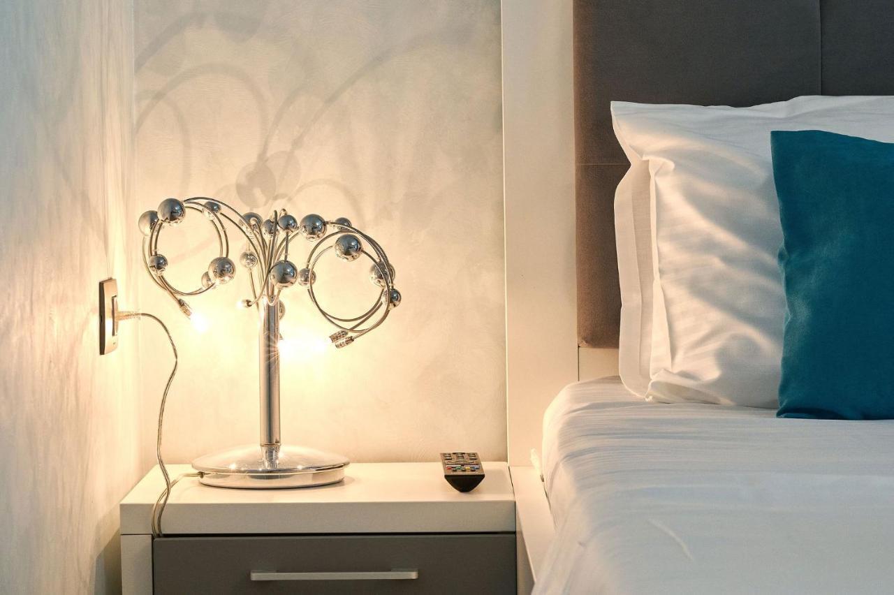 Moonlight Studio Alezzi Spa n Pools beach Resort Mamaia Esterno foto