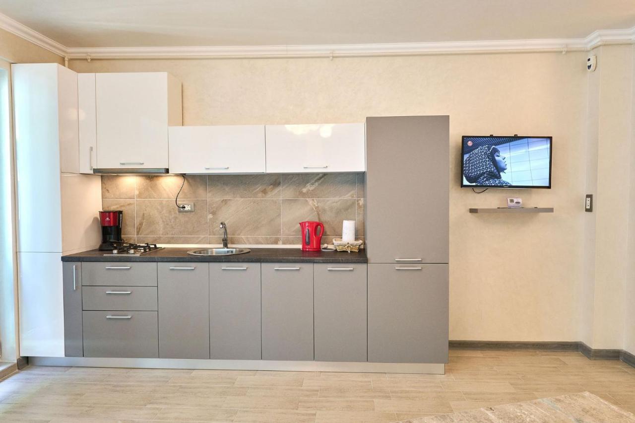 Moonlight Studio Alezzi Spa n Pools beach Resort Mamaia Esterno foto